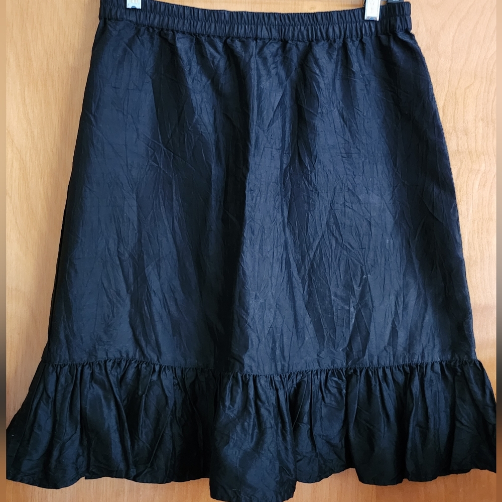 Club Monaco Silk Skirt Crinkled Pull on Style